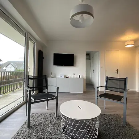 La Digue 45 Rue Des Lais De Bénerville-sur-Mer