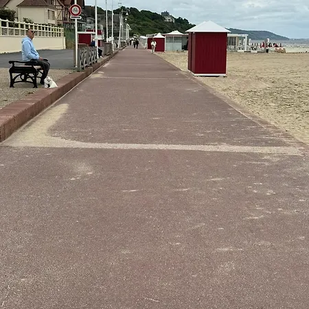 La Digue 45 Rue Des Lais De *